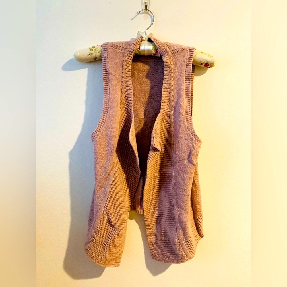 Small/medium Sweater Bundle 🌺 - Picture 12 of 15